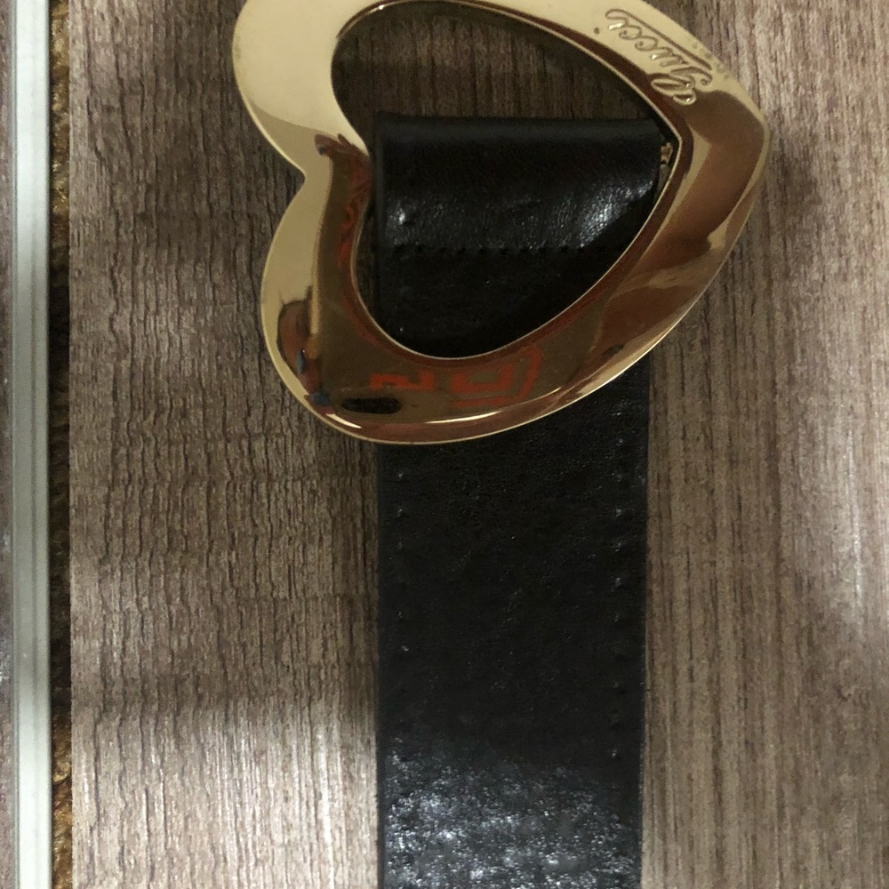 Gucci heart belt